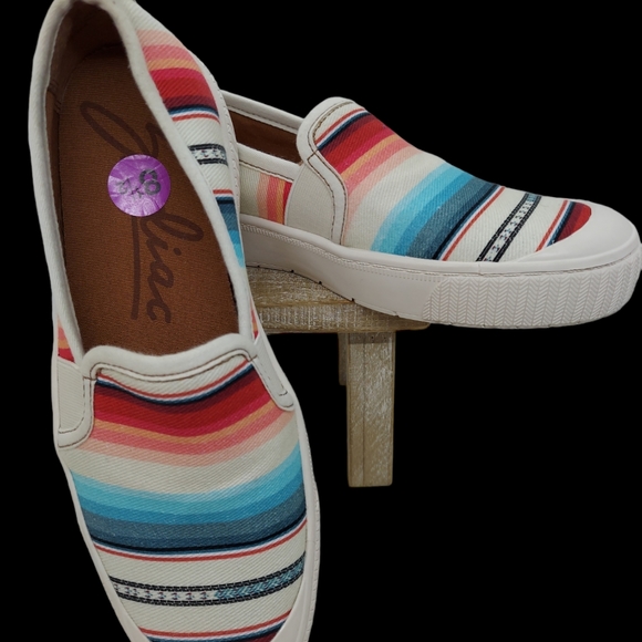 Zodiac Canvas Slip-On Shoes Women's Size 8 1/2 - Picture 7 of 9